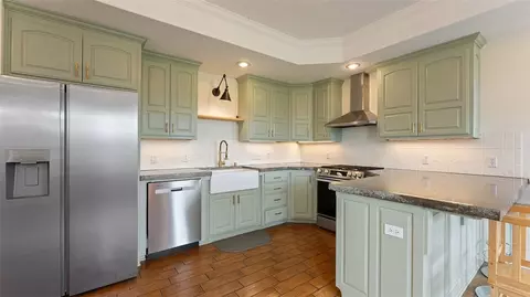 Kitchen - 12145 Flowers Rd, West Fork, AR 72774 photo 2 of 4