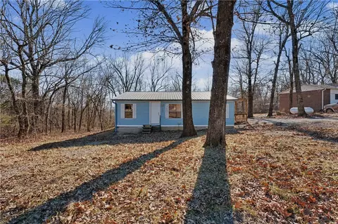 10982 Tony Mountain Rd, Fayetteville, AR 72701