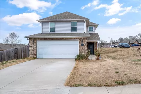 2124 Carlisle St, Gentry, AR 72734
