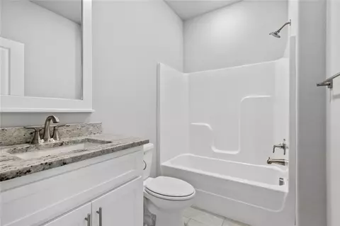 Bath - 1330 Greyback Ln, Centerton, AR 72719 photo 6 of 6