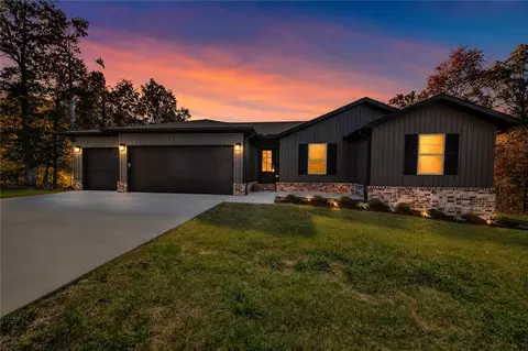 11 Kirkliston Ln, Bella Vista, AR 72715