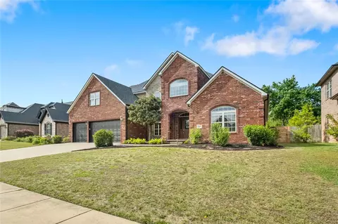 3907 NE Cadbury Ave, Bentonville, AR 72712