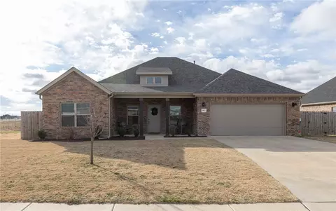 1017 Giulia Ave, Springdale, AR 72762