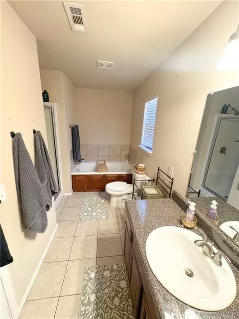 Bath - 3280 Laurel Spring Cv, Springdale, AR 72762 photo 3 of 3