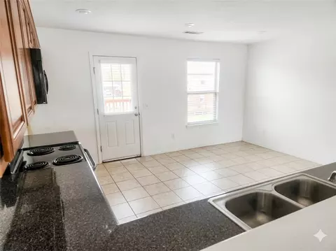 Kitchen - 3280 Laurel Spring Cv, Springdale, AR 72762 photo 1 of 2