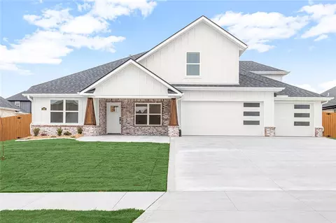 Exterior - 410 Bronco St, Centerton, AR 72719 photo 1 of 4