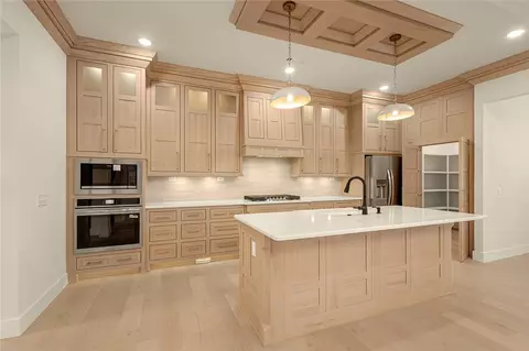 Kitchen - 410 Bronco St, Centerton, AR 72719 photo 3 of 8