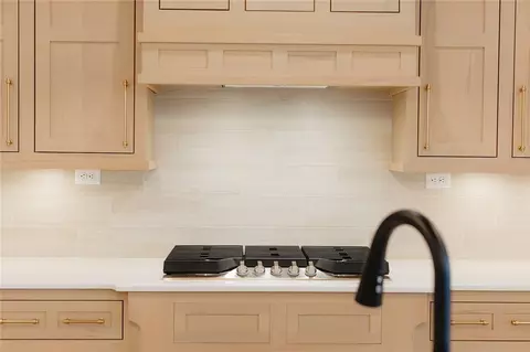 Kitchen - 410 Bronco St, Centerton, AR 72719 photo 6 of 8