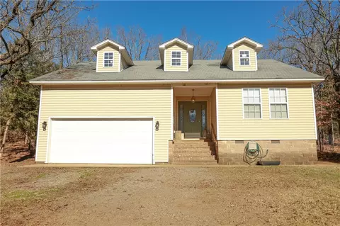 1814 Paradise Acres Rd, Russellville, AR 72802