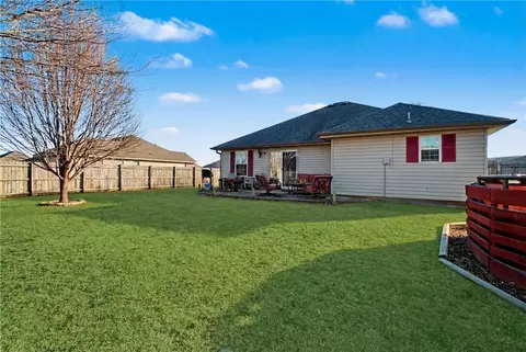 Exterior - 958 Raspberry St, Elkins, AR 72727 photo 4 of 6