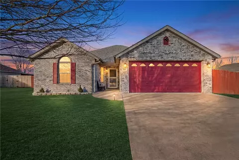Exterior - 958 Raspberry St, Elkins, AR 72727 photo 6 of 6