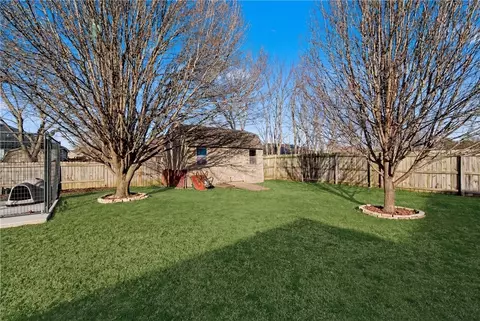 Exterior - 958 Raspberry St, Elkins, AR 72727 photo 2 of 6