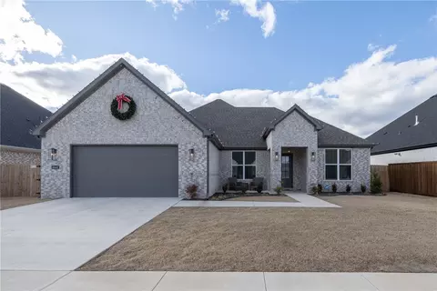 4831 N Parley Bnd, Fayetteville, AR 72764