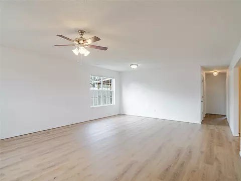 Living - 801 Glendale Ln, Rogers, AR 72758 photo 1 of 2