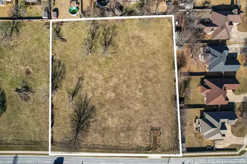 E Don Tyson Parkway, Springdale, AR 72764