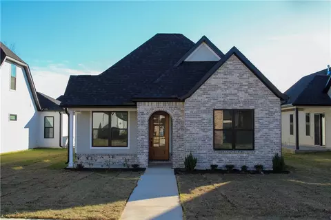 2331 31st St, Rogers, AR 72758