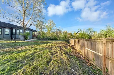 E Spring Street, Rogers, AR 72756 photo 3