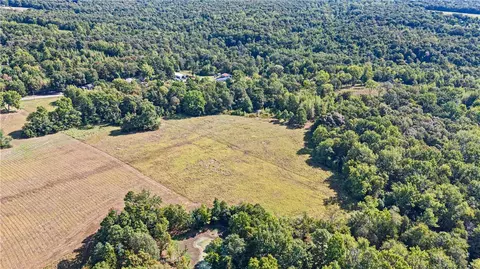 1 Crow Mountain Road, Russellville, AR 72802