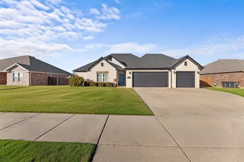3854 Stonehenge Ave, Springdale, AR 72764