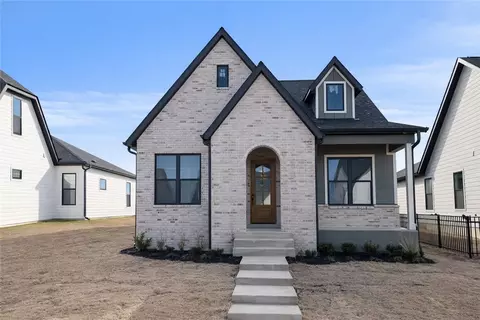 2319 S 31st St, Rogers, AR 72758