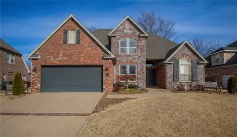 6815 W Shadow Valley Rd, Rogers, AR 72758
