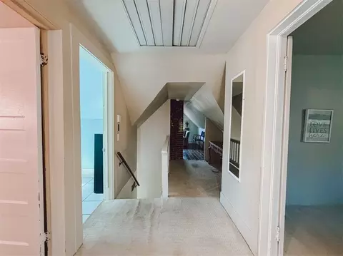 Entry Way - 712 S Cherry St, Harrison, AR 72601 photo 3 of 3