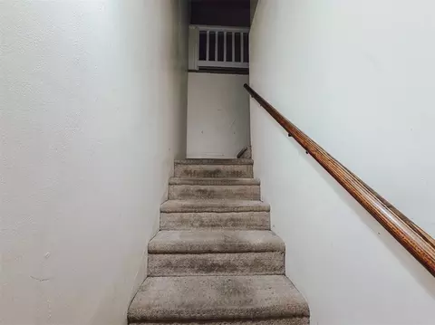 Entry Way - 712 S Cherry St, Harrison, AR 72601 photo 1 of 3