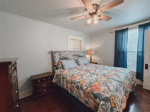 Bedroom - 712 S Cherry St, Harrison, AR 72601 photo 2 of 9