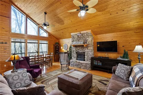 228 S Riverview Rd, Mountain View, AR 72560 photo 7
