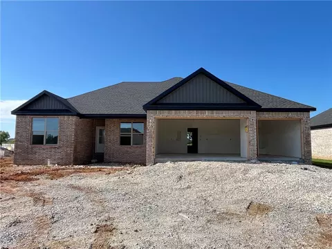 7735 Scenic Valley Ave, Springdale, AR 72762