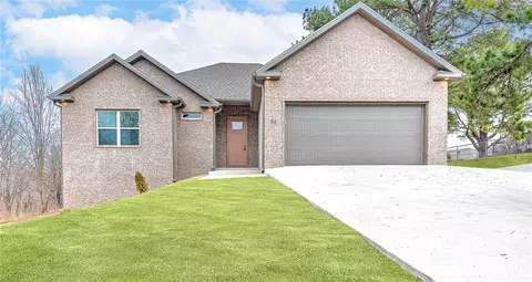 94 Sherlock Dr, Bella Vista, AR 72715