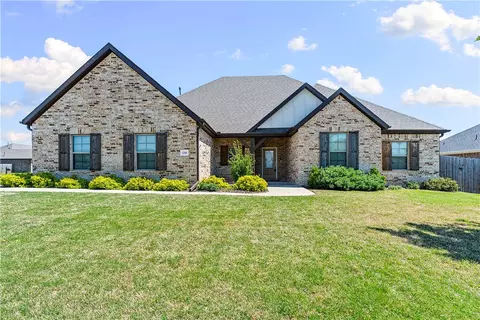 1218 Cassia St, Springdale, AR 72762