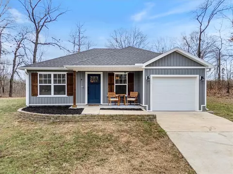 4 Washington Ln, Bella Vista, AR 72715