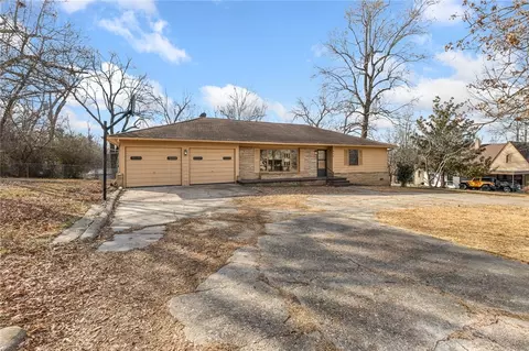 624 E South, Harrison, AR 72601 photo 28