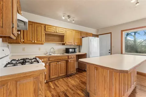 624 E South, Harrison, AR 72601 photo 9
