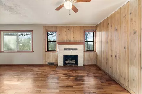 624 E South, Harrison, AR 72601 photo 4