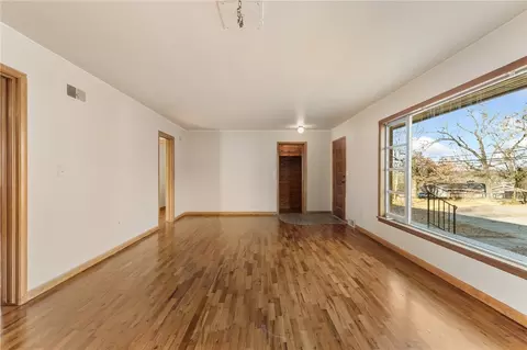 624 E South, Harrison, AR 72601 photo 2
