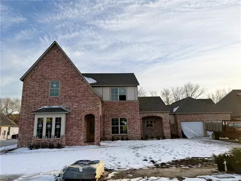 3943 Owl Creek Pl, Fayetteville, AR 72704