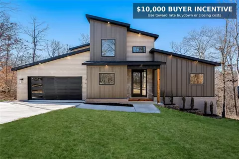 15 Ettrick Ln, Bella Vista, AR 72715