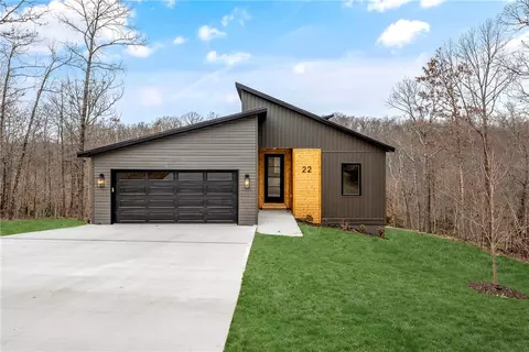 22 Hessle Cir, Bella Vista, AR 72714