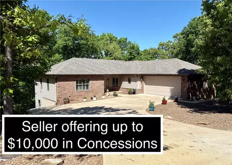 24 Kirkliston Ln, Bella Vista, AR 72715