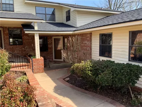40 Club Road Vlg, Dover, AR 72837