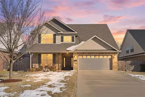 603 Mcclain Rd, Bentonville, AR 72712