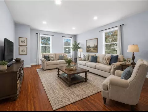 Living - 5201 Fox Run # A, Harrison, AR 72601 photo 2 of 6