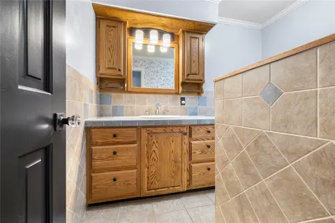 Bath - 5201 Fox Run # A, Harrison, AR 72601 photo 3 of 5