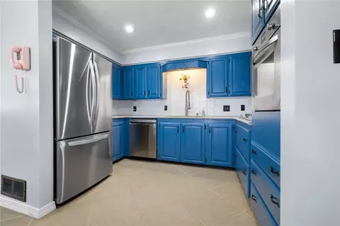 Kitchen - 5201 Fox Run # A, Harrison, AR 72601 photo 2 of 4