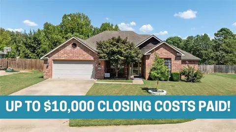 2424 Sarah Jane Ln, Fayetteville, AR 72701