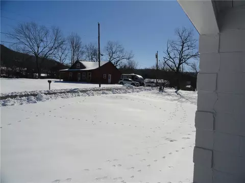 Exterior - 404 Walnut St, Marshall, AR 72650 photo 3 of 4