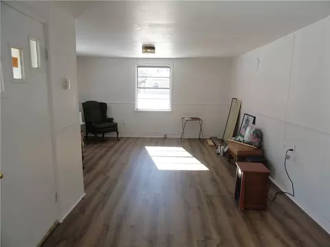 Living - 404 Walnut St, Marshall, AR 72650 photo 1 of 3