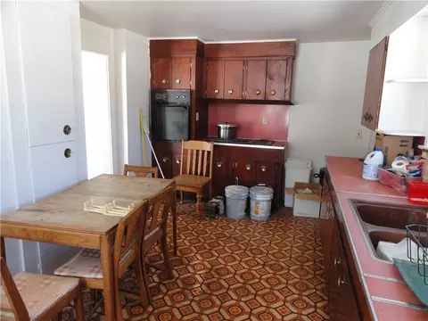 Kitchen - 404 Walnut St, Marshall, AR 72650 photo 5 of 5
